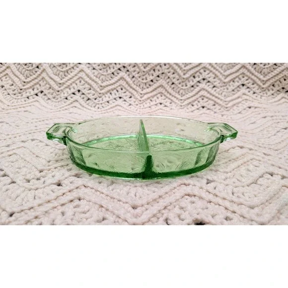 Vintage Federal Glass Poinsettia Green Uranium Glass Divided Relish Dish Oval - Picture 2 of 6